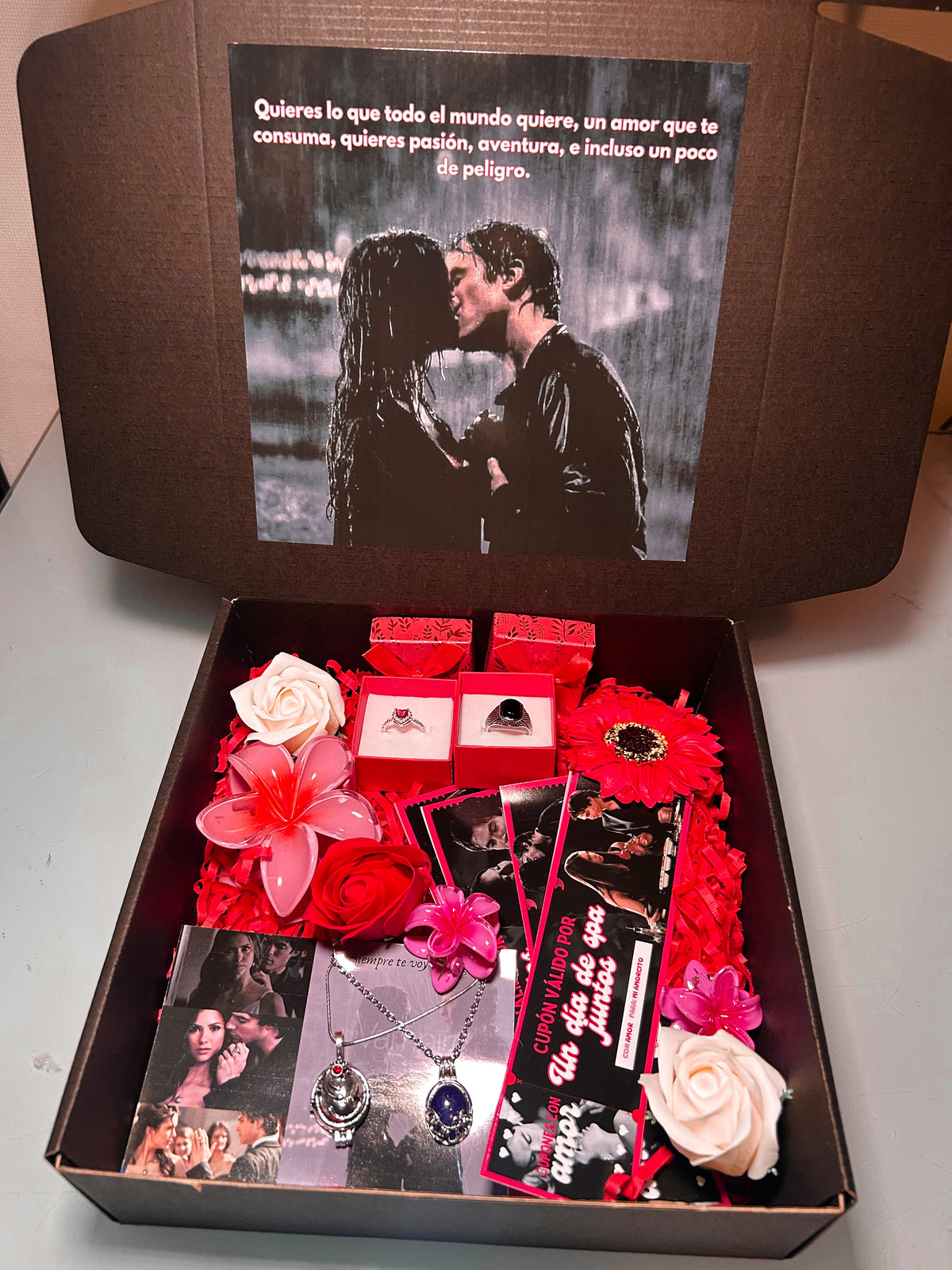 Box XXL Diario de Vampiros Elena y damon