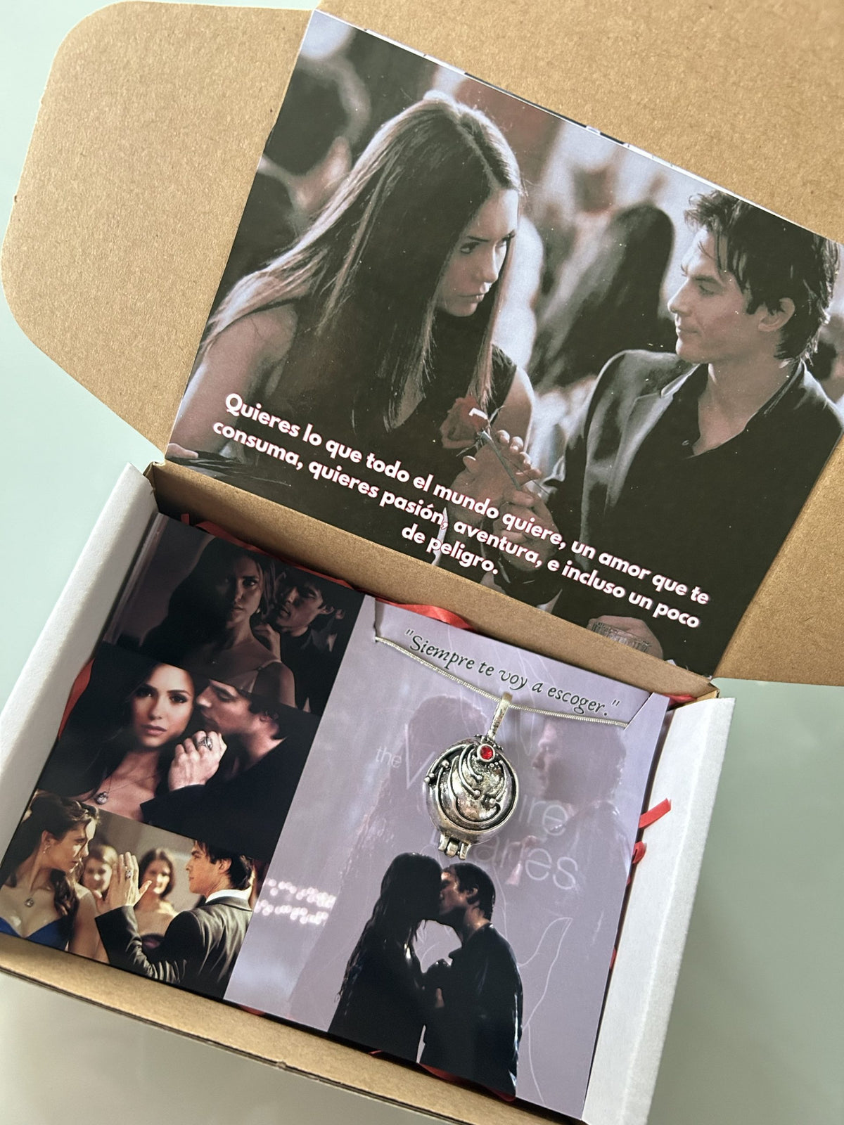 Collar Diario de Vampiros 🧛‍♂️