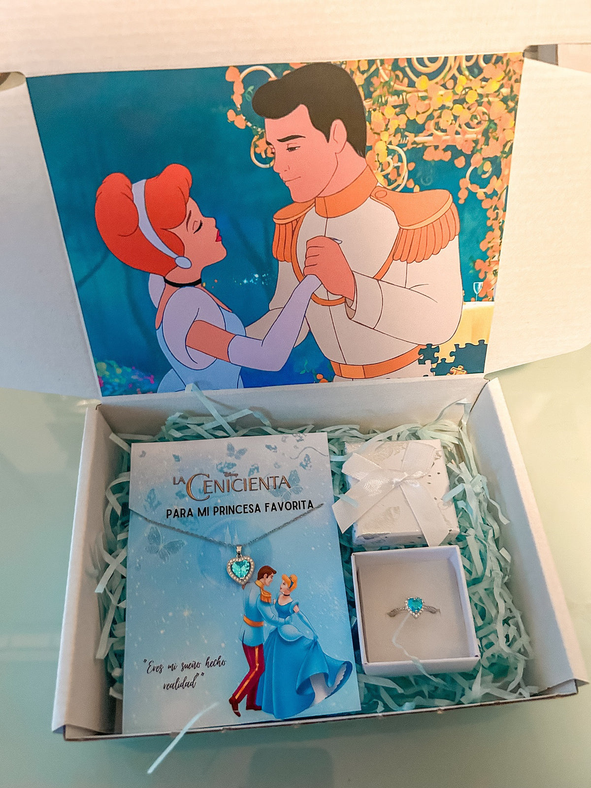 Box Cenicienta M (Collar + Anillo)