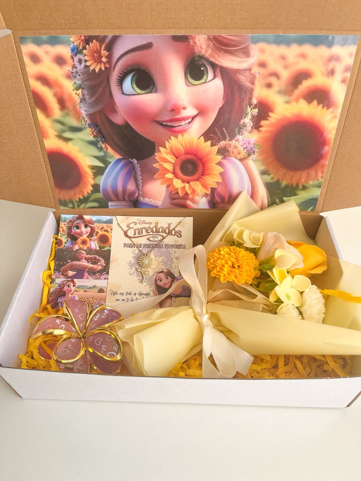 Box Flores Amarillas Enredados xl (Ramo + Collar +pinche)